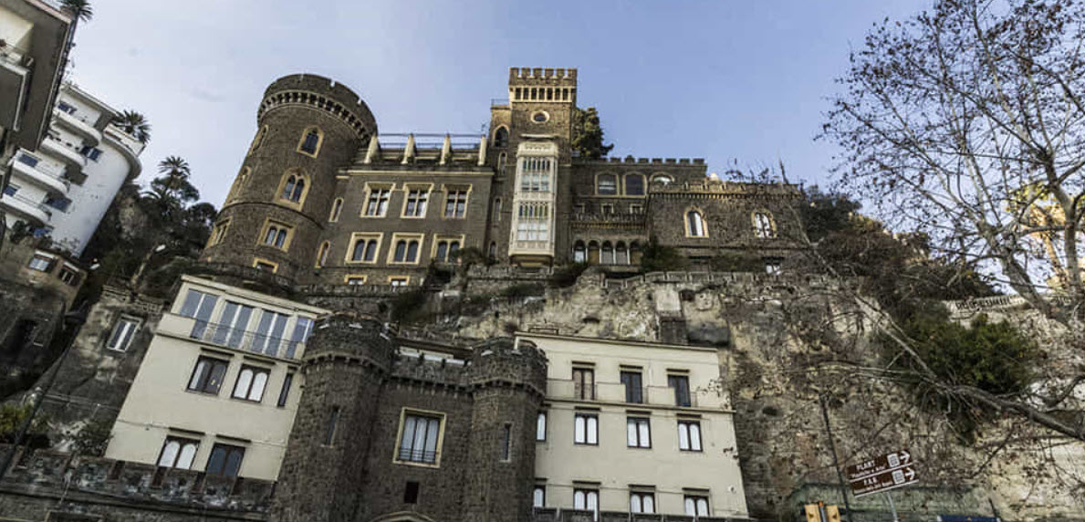 Castello Aselmeyer, Italy
